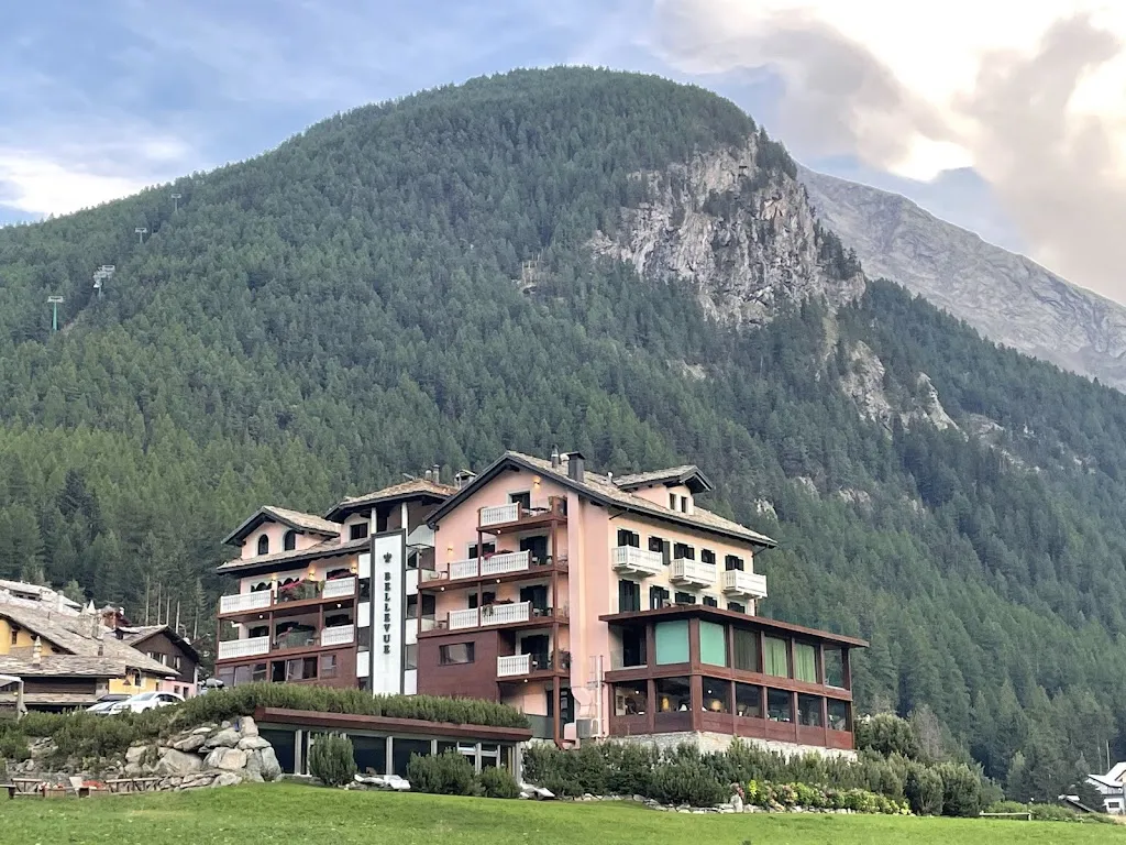 Bellevue Hotel & Spa restaurant in Cogne