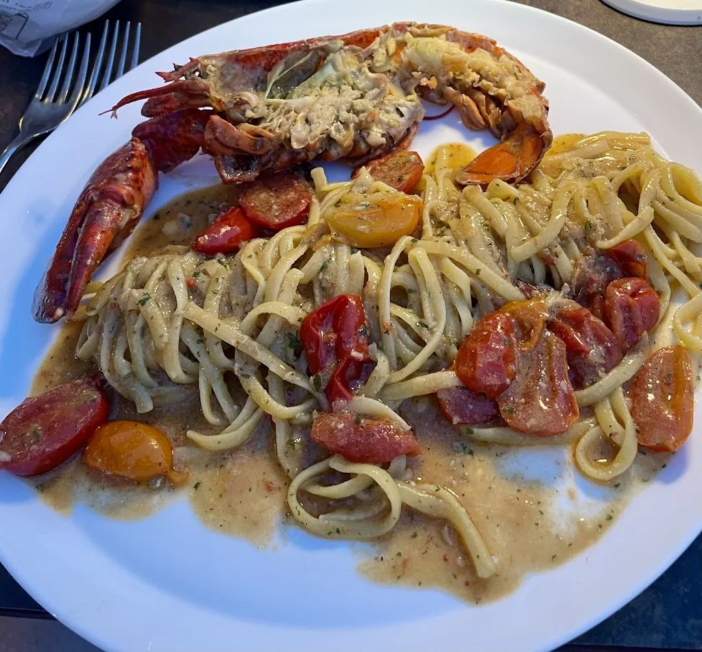 Luke Cuddihy_Da Martini sul Ponte_Sperlonga_review