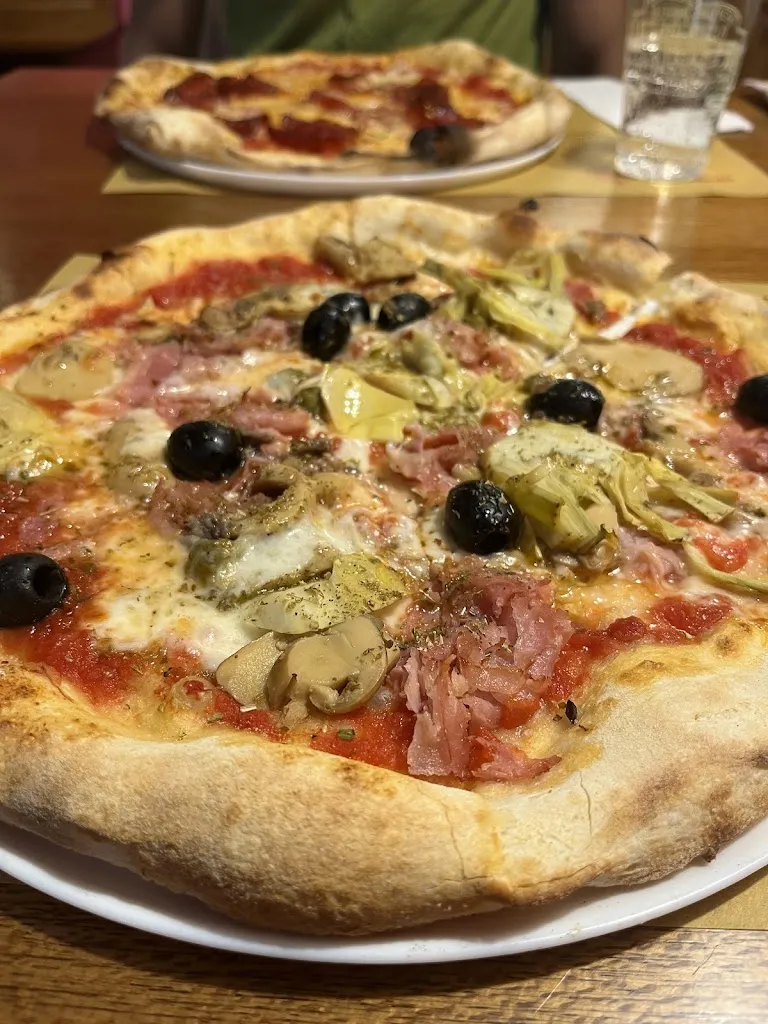 Maciej B_Pizza da Ruben Tic Tac da asporto e al trancio_Cogne_review