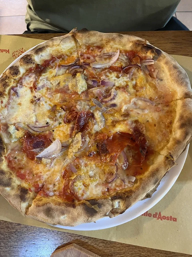Samantha Richards_Pizza da Ruben Tic Tac da asporto e al trancio_Cogne_review