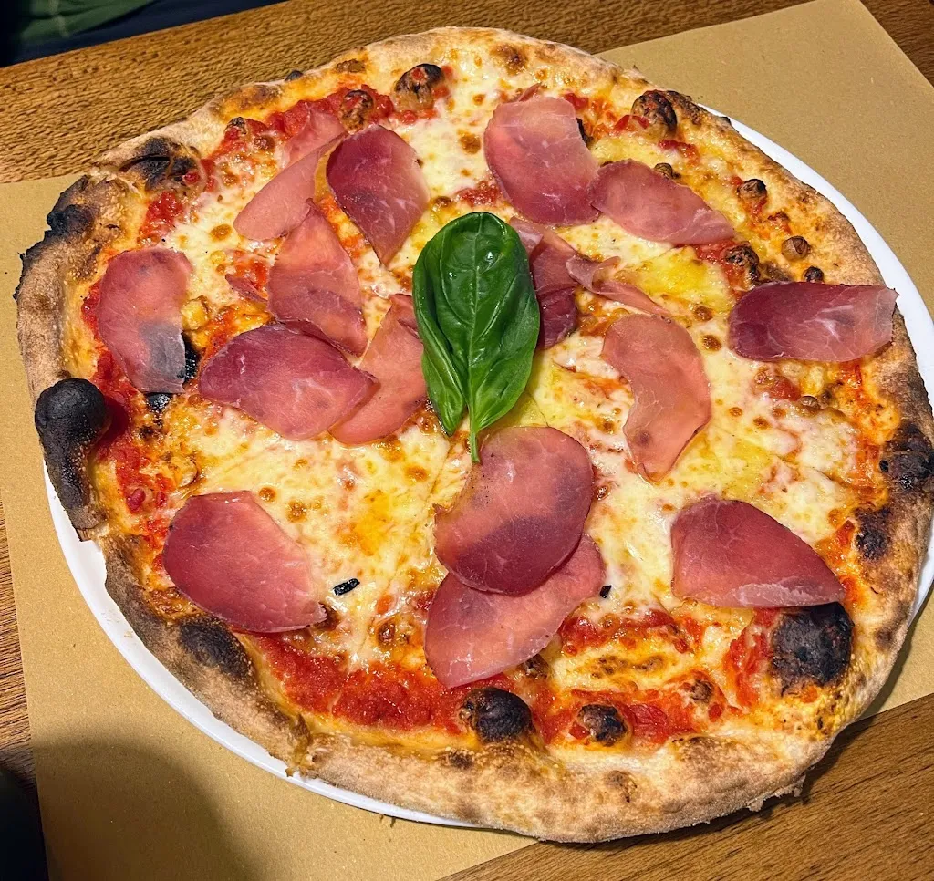 Pizza da Ruben Tic Tac da asporto e al trancio_Cogne_slider_image_2