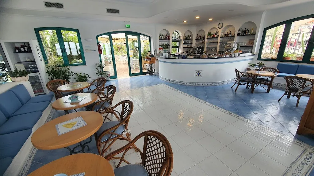 Nautilus Lunch Restaurant Cocktails & Wine Bar_Sperlonga_slider_image_1