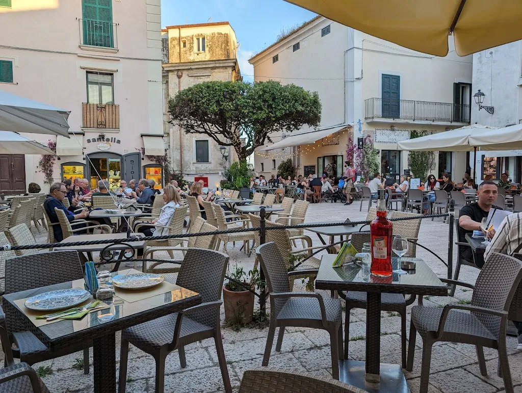 KraKen Restaurant and Spirits_Sperlonga_slider_image_1