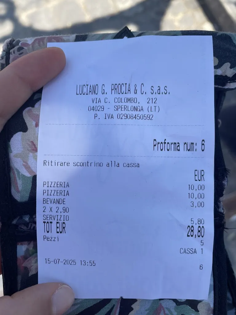 Michelle Stephan_DA MARI' Since 1967 Trattoria - Pizzeria_Sperlonga_review