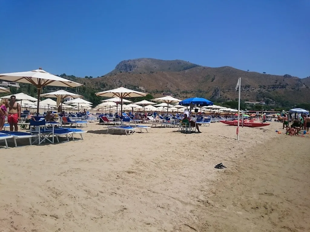 Chung_Lido Grotta dei Delfini_Sperlonga_review