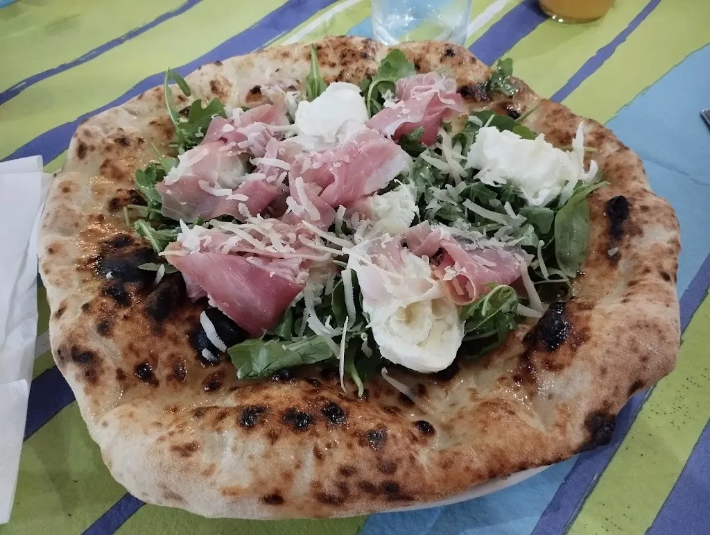 Daniele Giardino_Mare-Elysium_Sperlonga_review