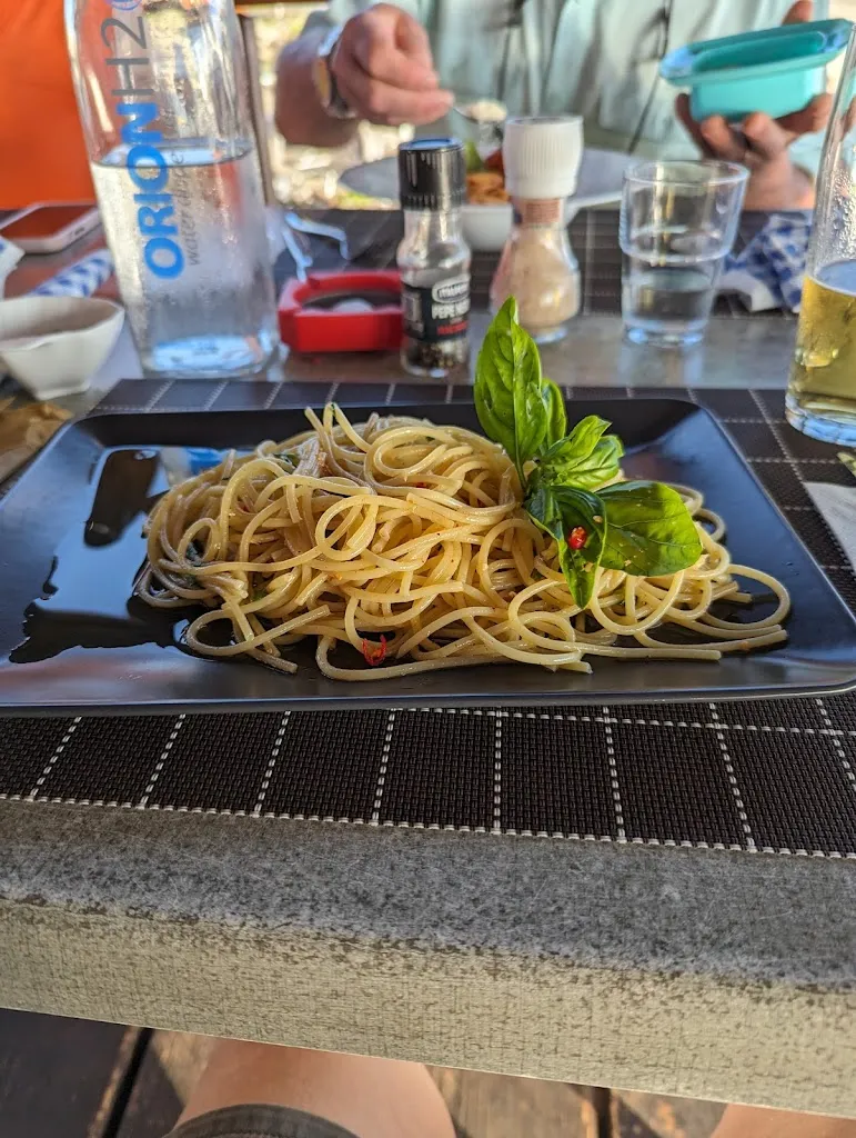 Dennis Bigelow_Lido Mareduna_Sperlonga_review