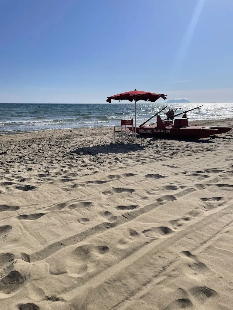 Stewart McCartney_Lido Mareduna_Sperlonga_review