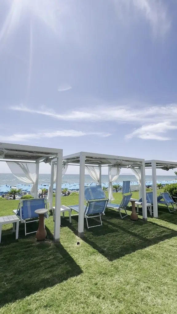Gianni_Salette Beach Club_Sperlonga_review