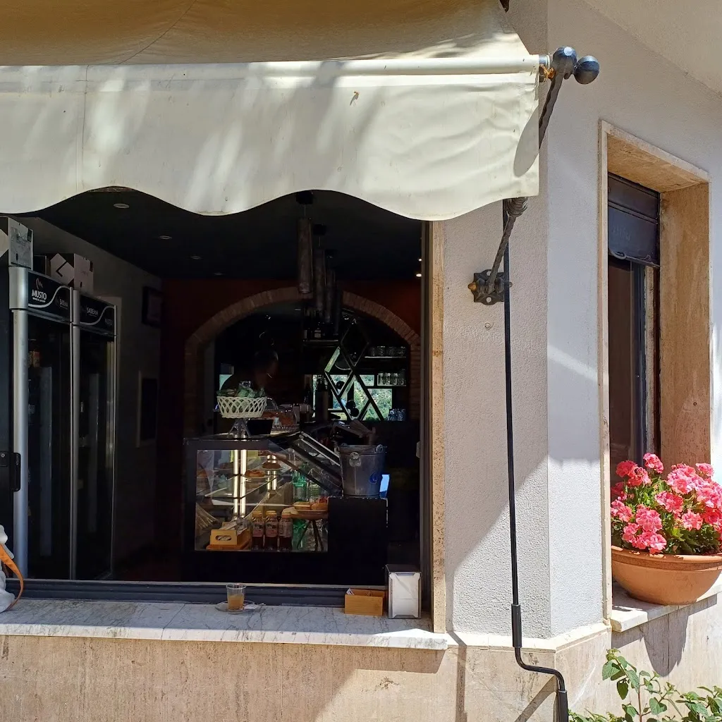 Angelo Tulli_Al chiosco_ coffee & Cocktail Bar_Toffia_review