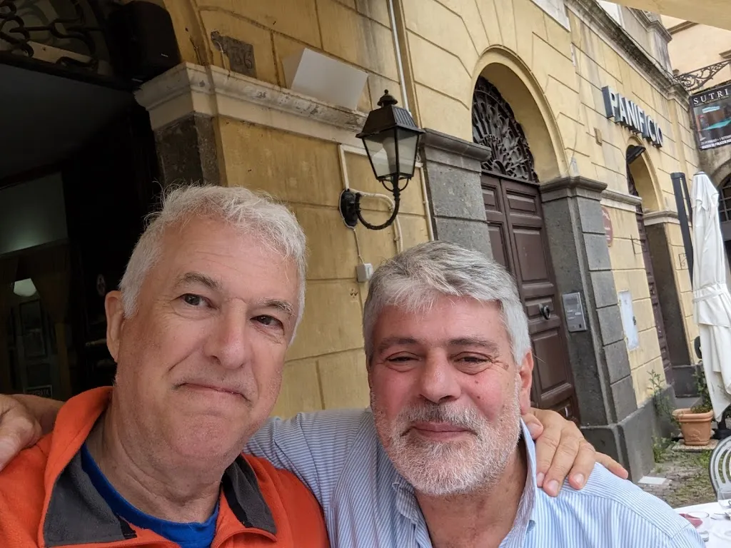 Maurice Maguire_La Sfera D'Oro_Sutri_review