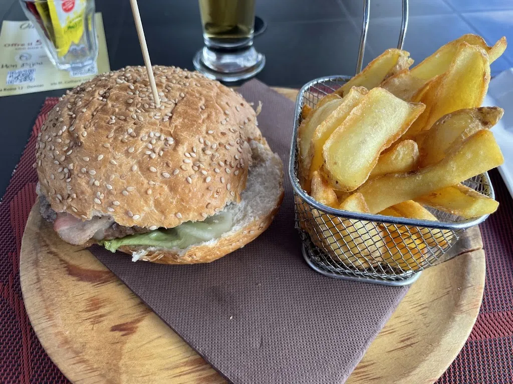 Ristorante Hamburgeria a km0 Mon Bijou_Donnas_slider_image_3