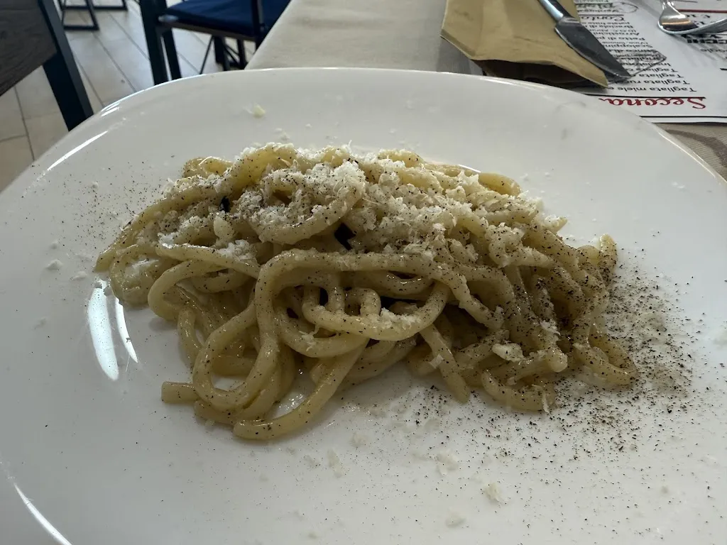 Flaro Bar_Sutri_slider_image_3