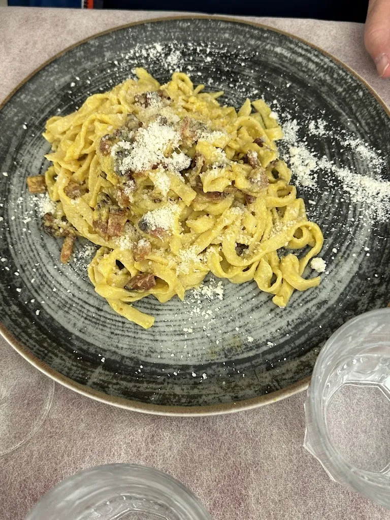 Travel with Wendy_La Schiaccina_Torri in Sabina_review