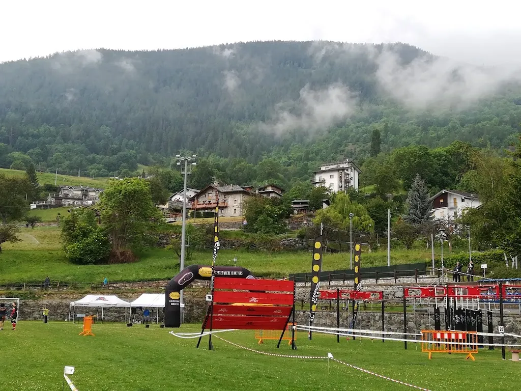 Guisela Garofalo_Centro sportivo del comune di Doues_Doues_review