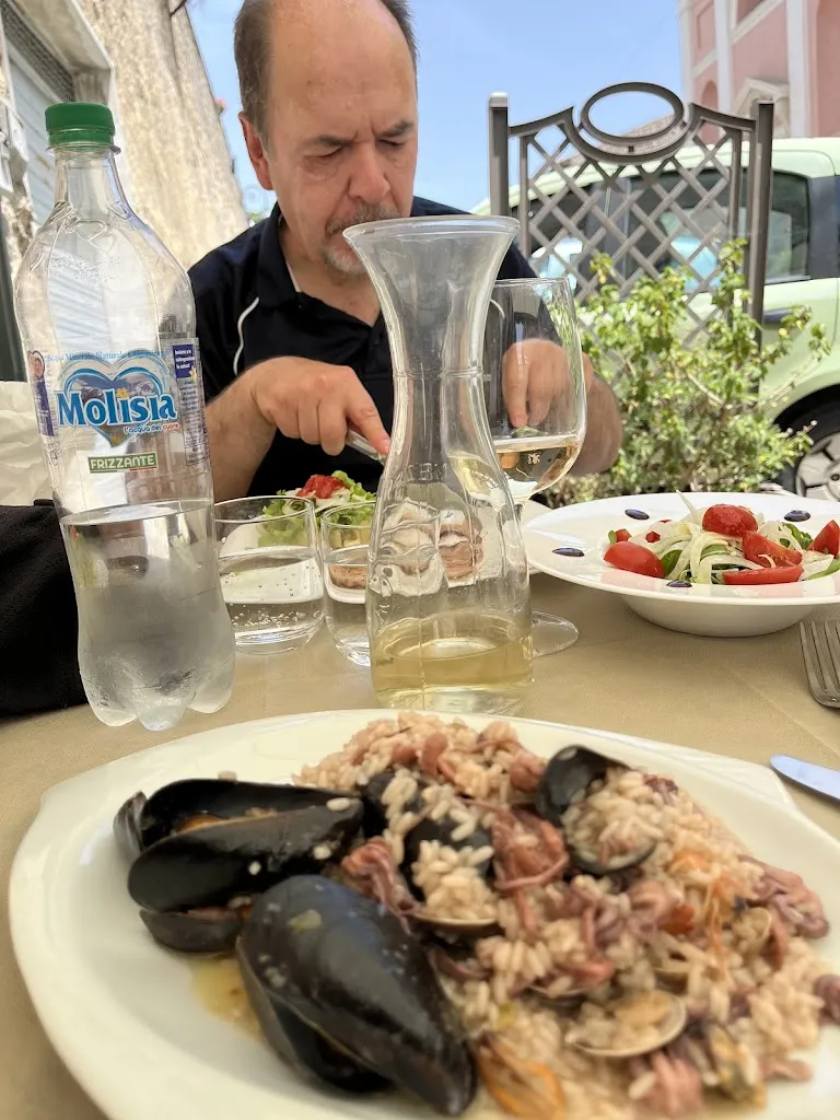 Maria Lombardo-Nitsche_L' Alberata_Tarquinia_recensione