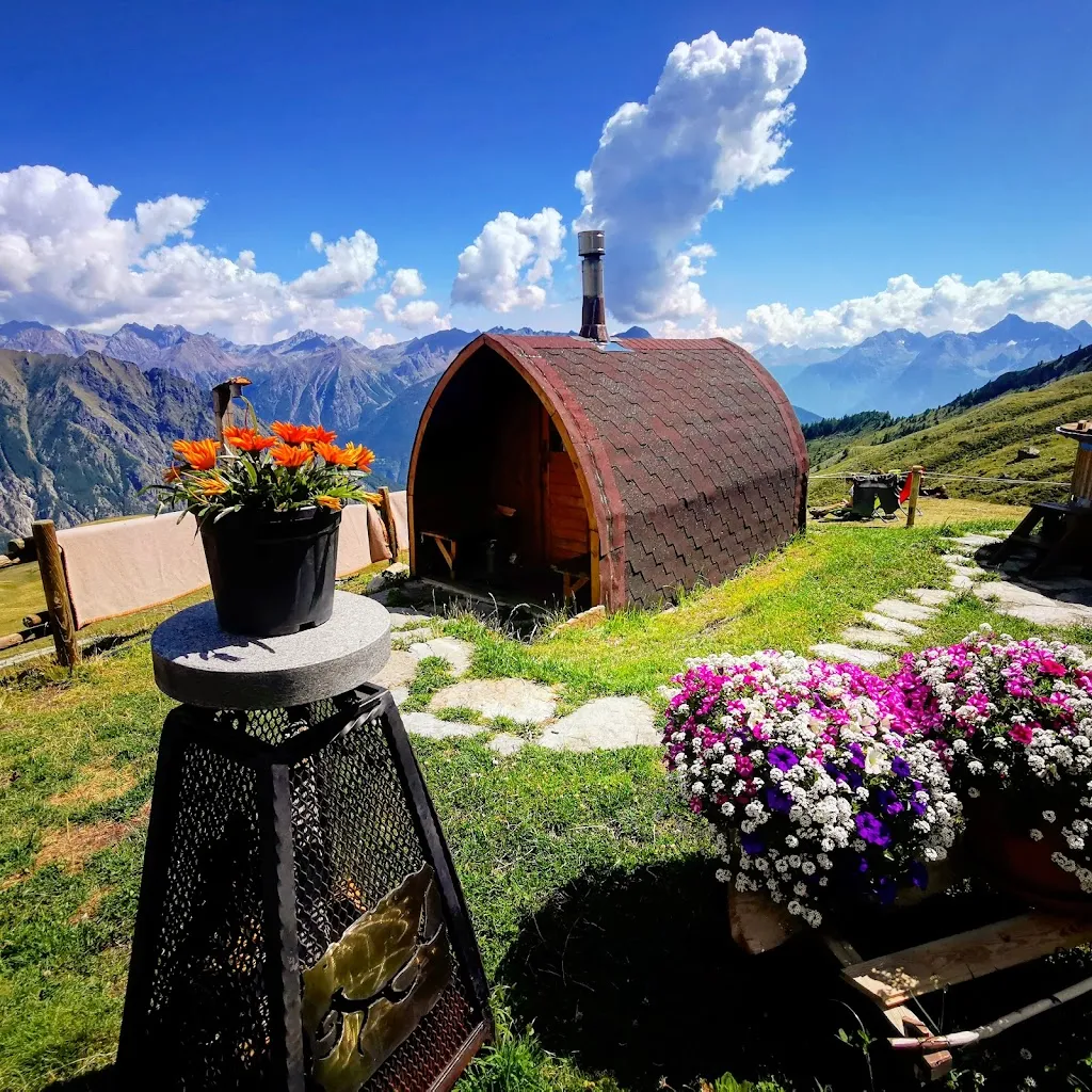 Rifugio Adolphe Letey di Champillon_Doues_slider_image_1