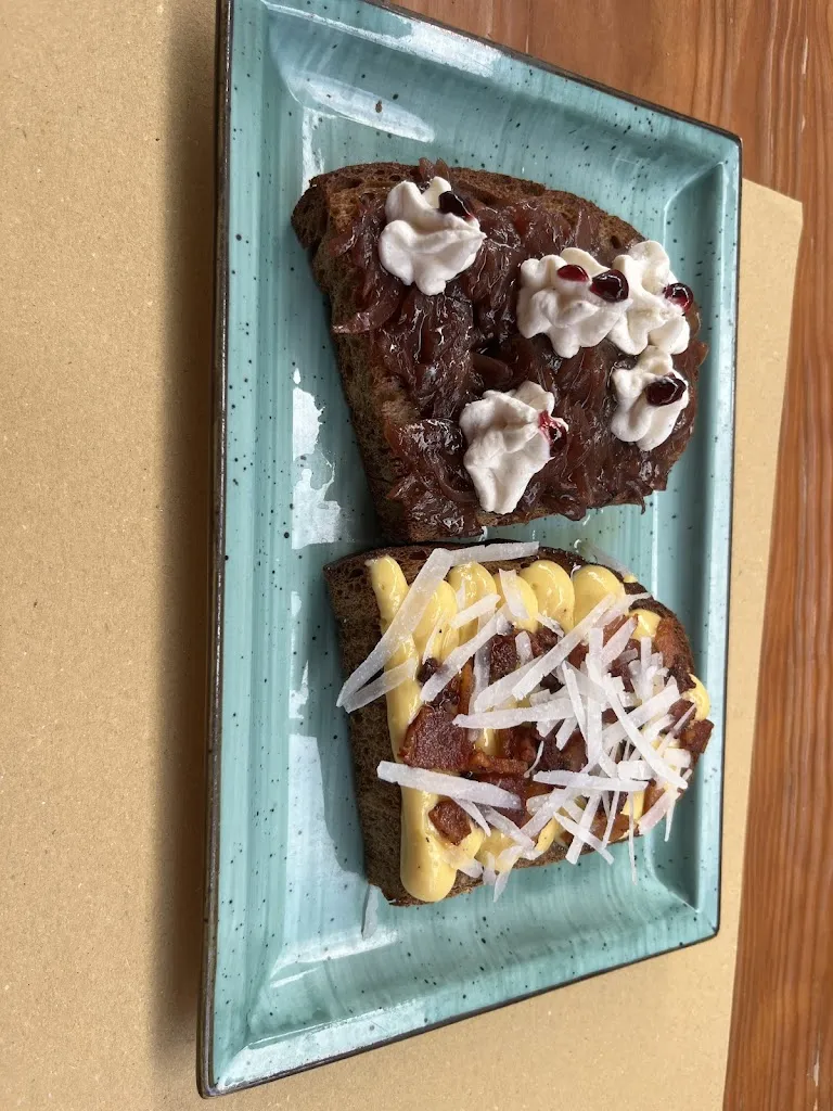 Sven M._IL LOCALE di nome e di fatto_Tarquinia_review