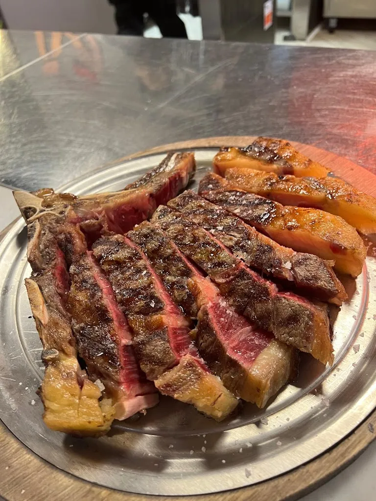 Franco Stefani_Bova's The Grill Steak House Tarquinia _Tarquinia_review