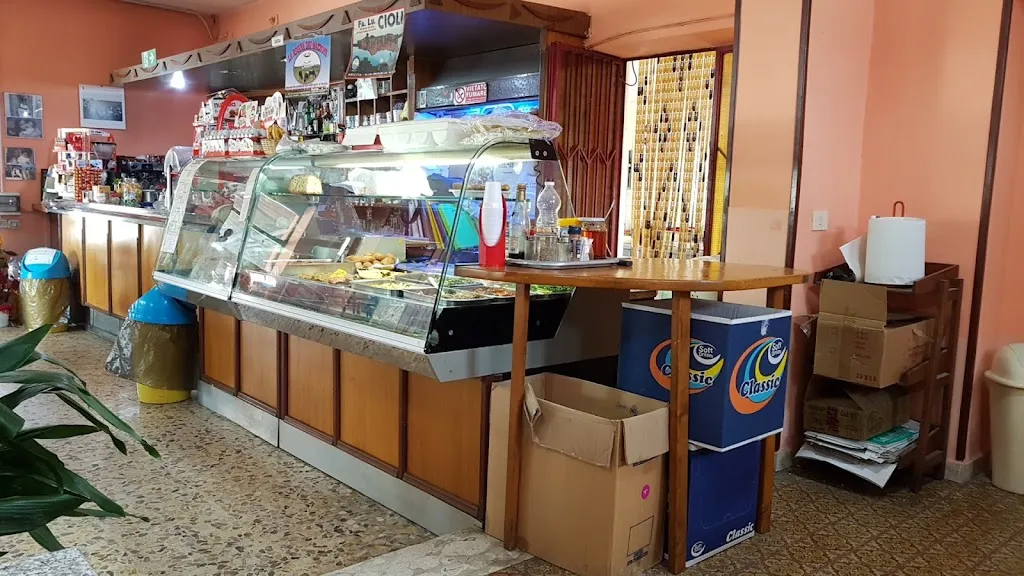 Italia '90 restaurant in Vallemaio