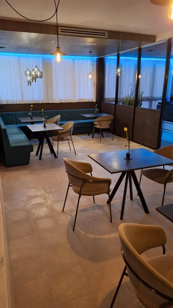 Giovanni Forcina_PETRAVIVA_Vallecorsa_recensione