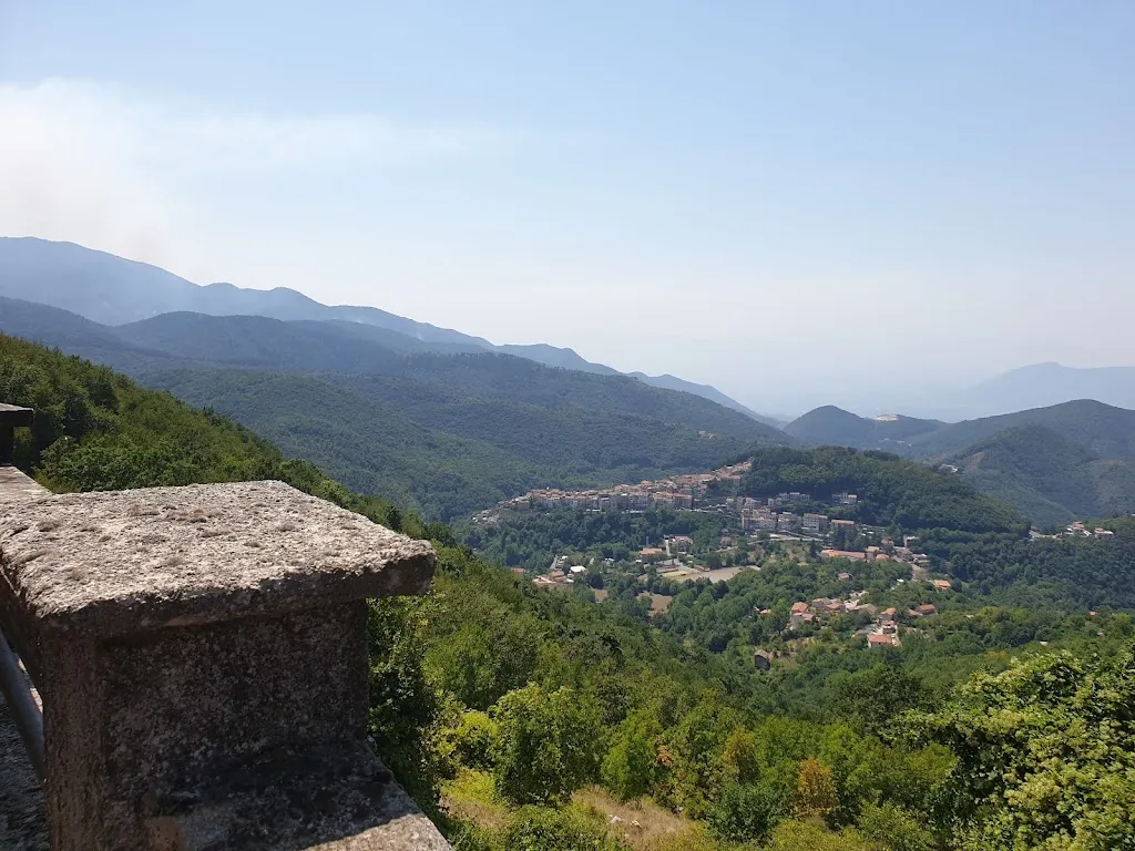 Francesco_Rifugio Le Mainarde_Vallerotonda_review