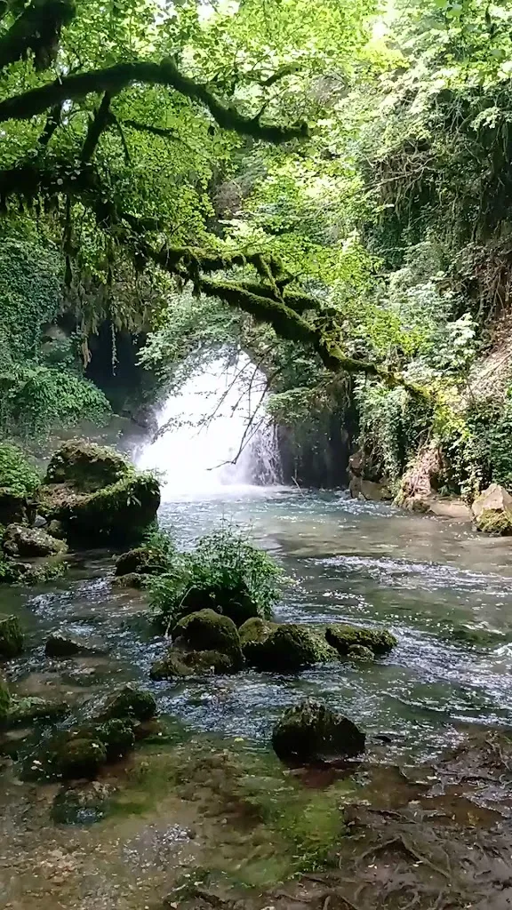 Carlo Ciullo_La Cascata_Vallepietra_review