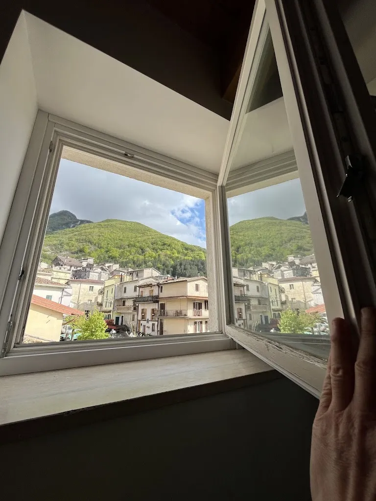 Davide Fiz_Ostello del Pellegrino_Vallepietra_review