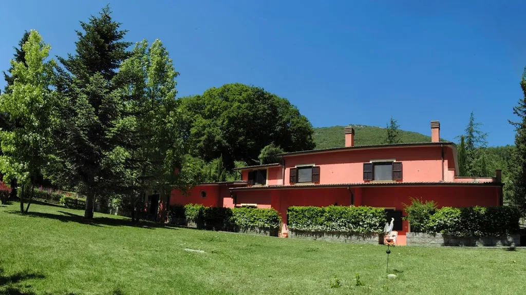 Tenuta del Varco S.R.L. restaurant in Varco Sabino