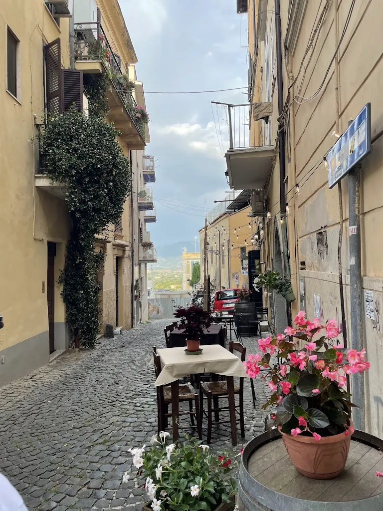 Irrelevant Is dumb_La Vecchia Taverna_Velletri_review