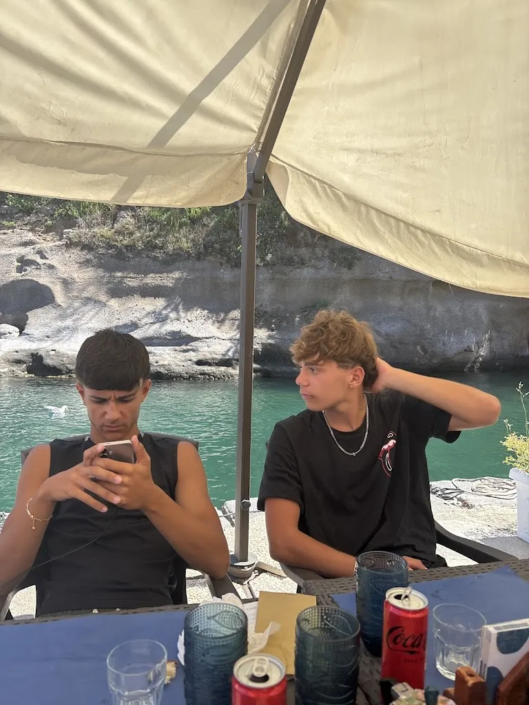 TheLuigiLive 007_La cambusa_Ventotene_review