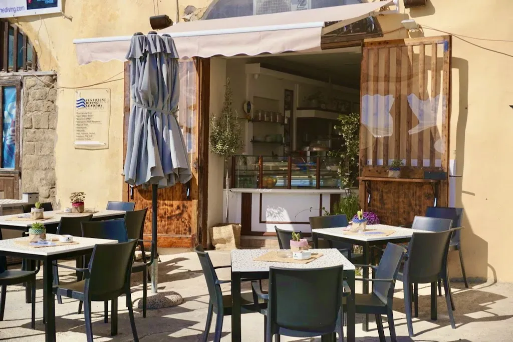 MOLO 19_Ventotene_slider_image_1