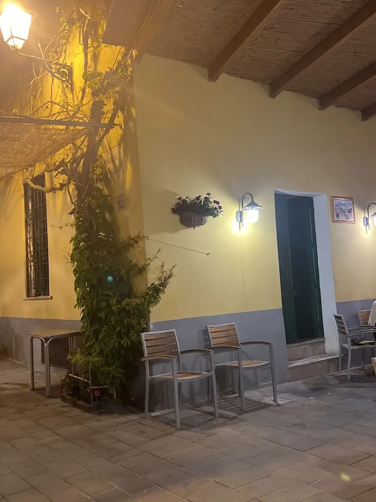 TANJA CRISTINA GERONAZZO_Zi' Amalia Restaurant/Bar_Ventotene_review