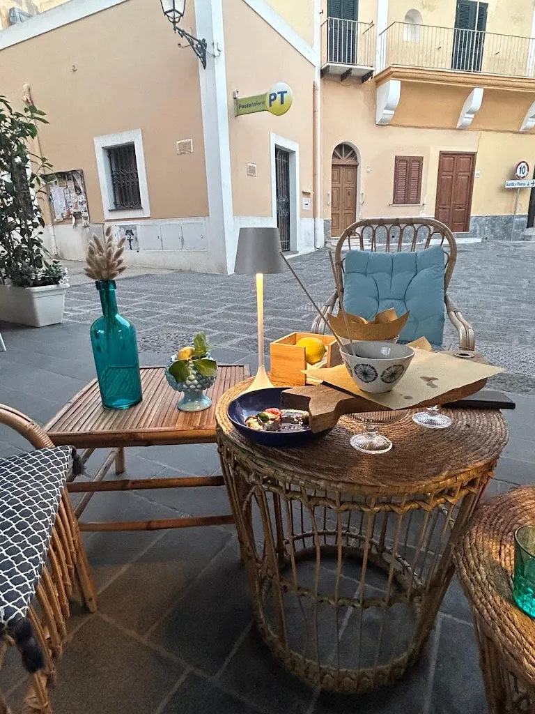 Dietmar Jochum_Cifra a mare_Ventotene_review