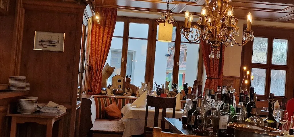 Elizabeth Thomas_Le Vieux Bourg_Etroubles_review