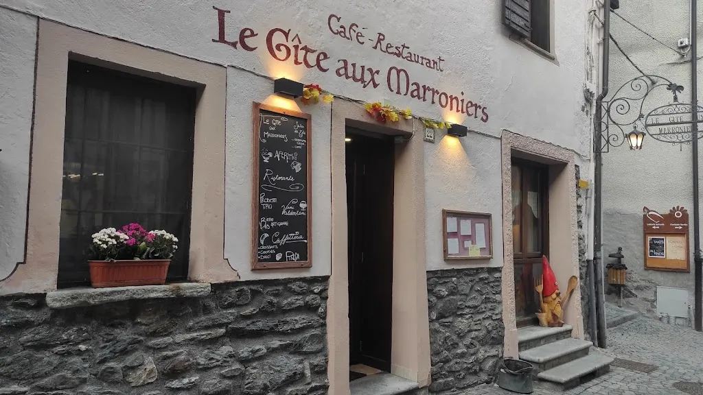 Le Gîte aux Marroniers ristorante a Etroubles