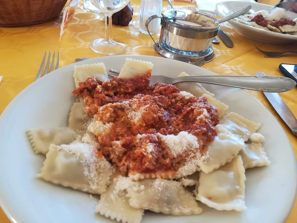 Albergo Montesanto_Villa Santo Stefano_slider_image_2