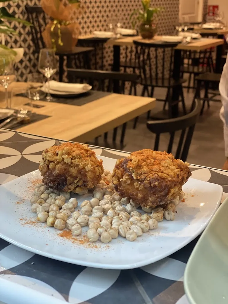 Naeem Ahammed Tk_Giulia Antica Tradizione_Vivaro Romano_review