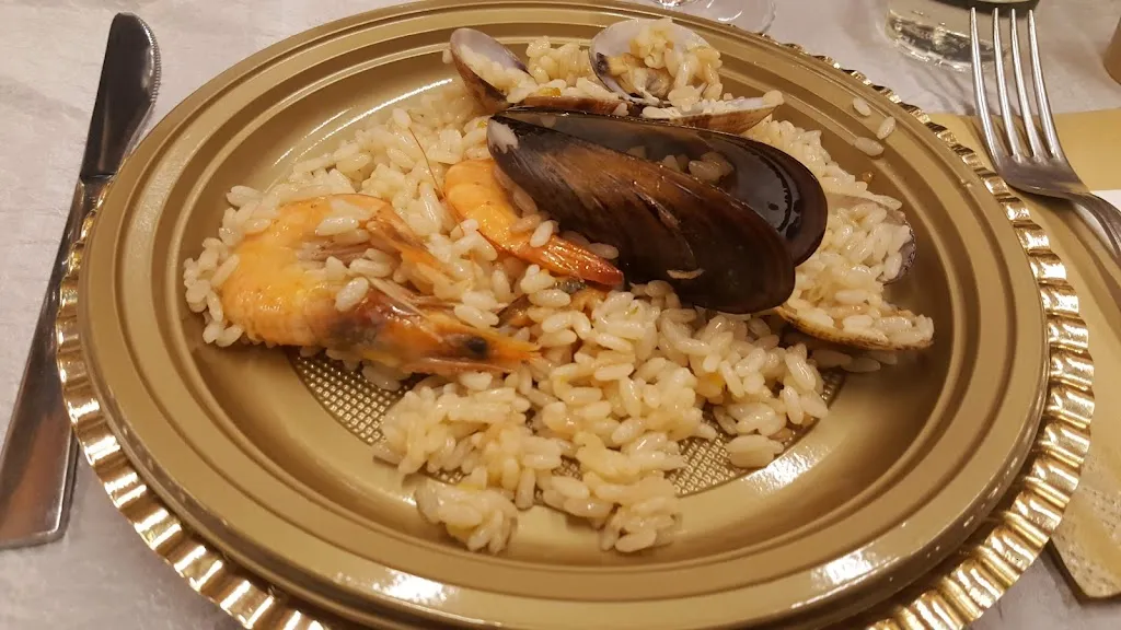 SER MARTIN WINE BAR - Montefiascone, VT_Zepponami_slider_image_3