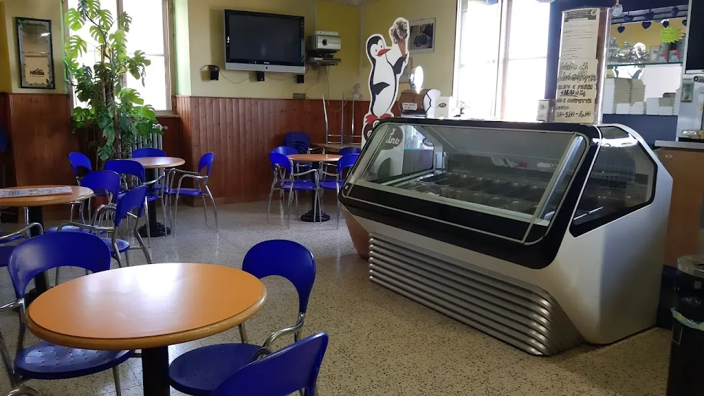 Le Mosse. Bar-Gelateria-Tabaccheria_Zepponami_slider_image_1