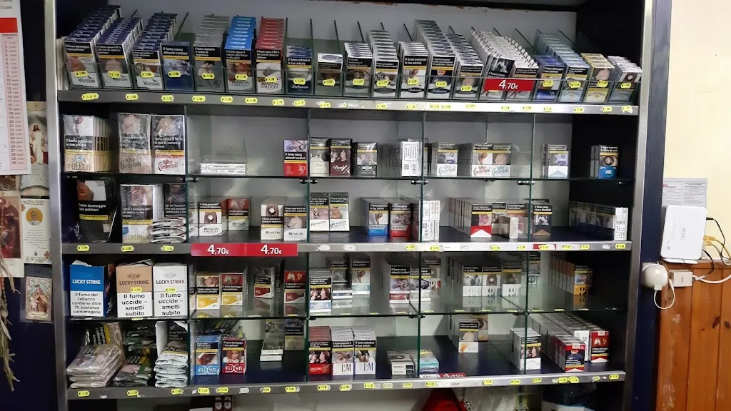 Le Mosse. Bar-Gelateria-Tabaccheria_Zepponami_slider_image_3