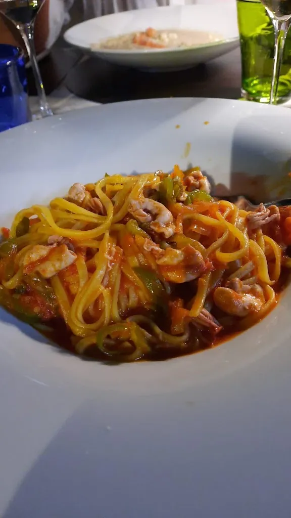 Matteo Bisiani_La Familiare_Albisola Superiore_recensione