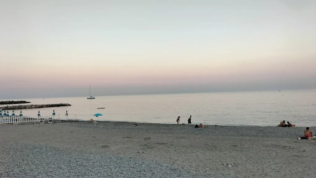 marina zancan_Chiosco La Cupola_Albisola Superiore_recensione