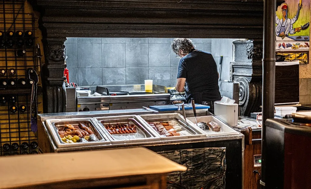 Osteria La Pescheria degli Artisti restaurant in Albisola Superiore