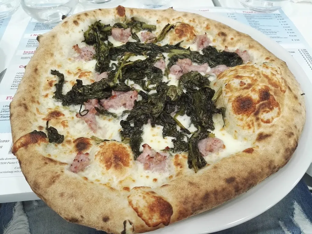 Carlos Bernal_Pizzeria Benvenuti al Sud 🍕🍕🍕_Albisola Superiore_review