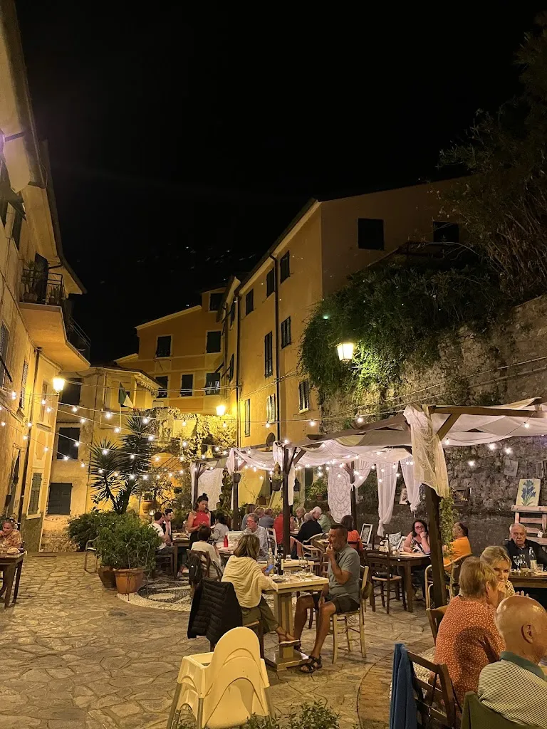N. M._Locanda Ameglia Alta_Ameglia_review