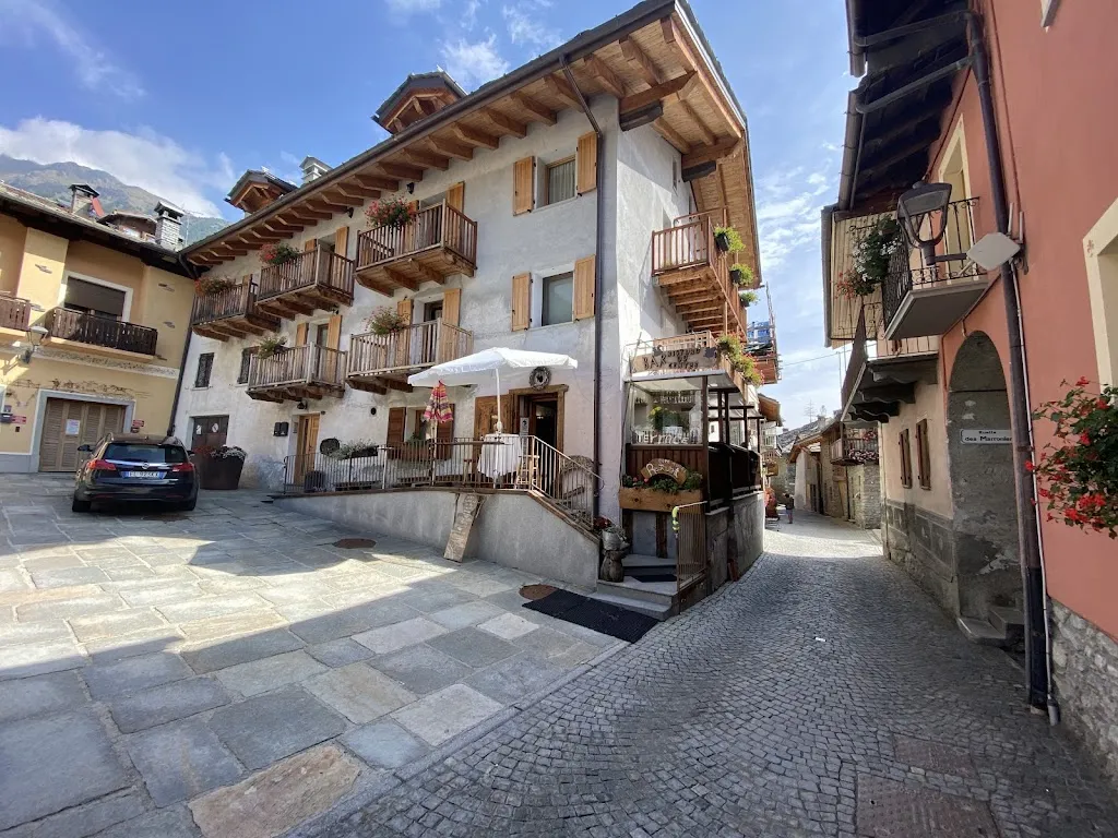 The_Ducati_Rider_Bar du Centre_Etroubles_recensione