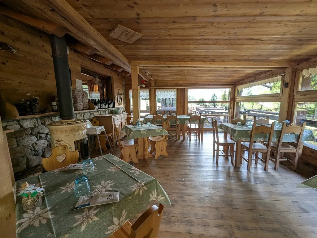 Bar Ristoro Coumarial_Fontainemore_slider_image_1