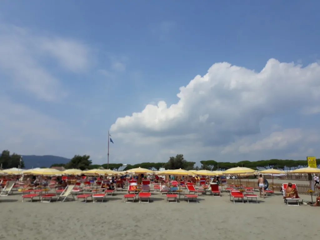 Zeki Malunski_Bagno Tropicana Beach_Ameglia_review