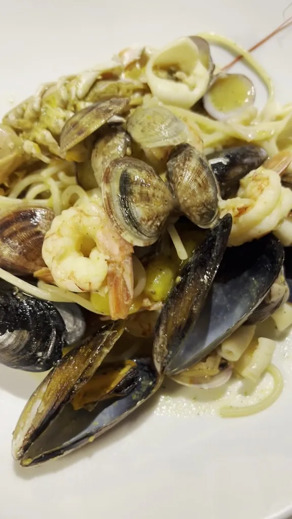 Romina Kaboorani_Ristorante La Prua_Alassio_review